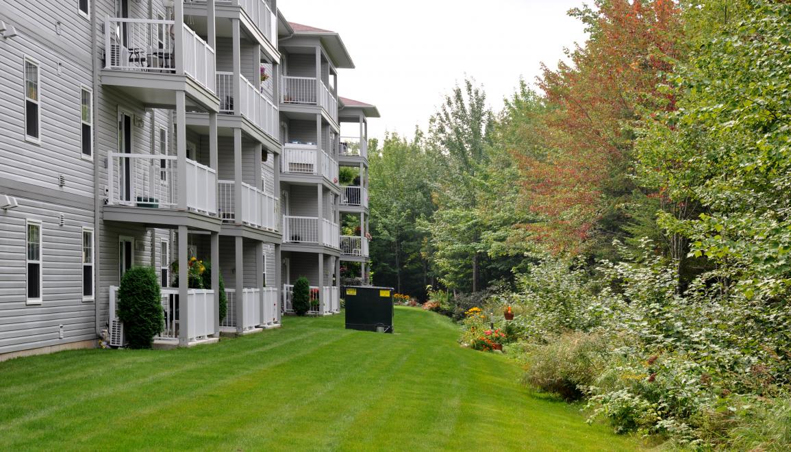300 Reynolds Street Apartments Exterior 3 Image