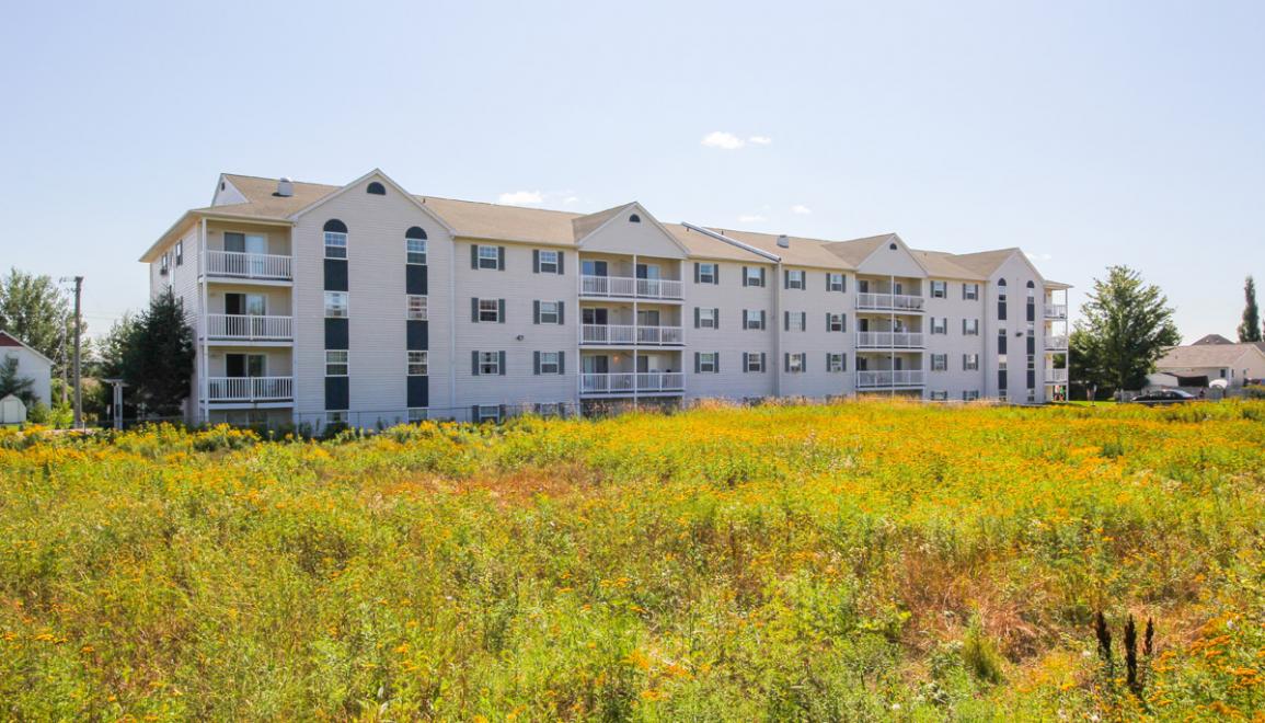 316 Acadie Avenue Apartments Exterior Image 2
