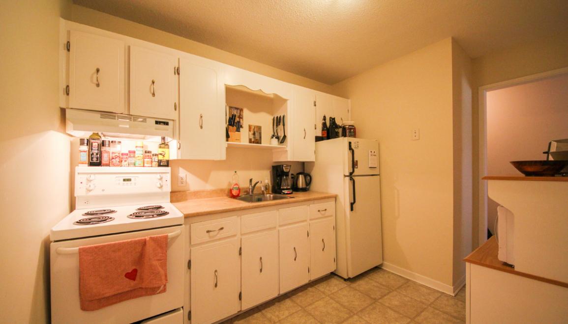 116 & 126 Wilsey Apartments Kitchen Image