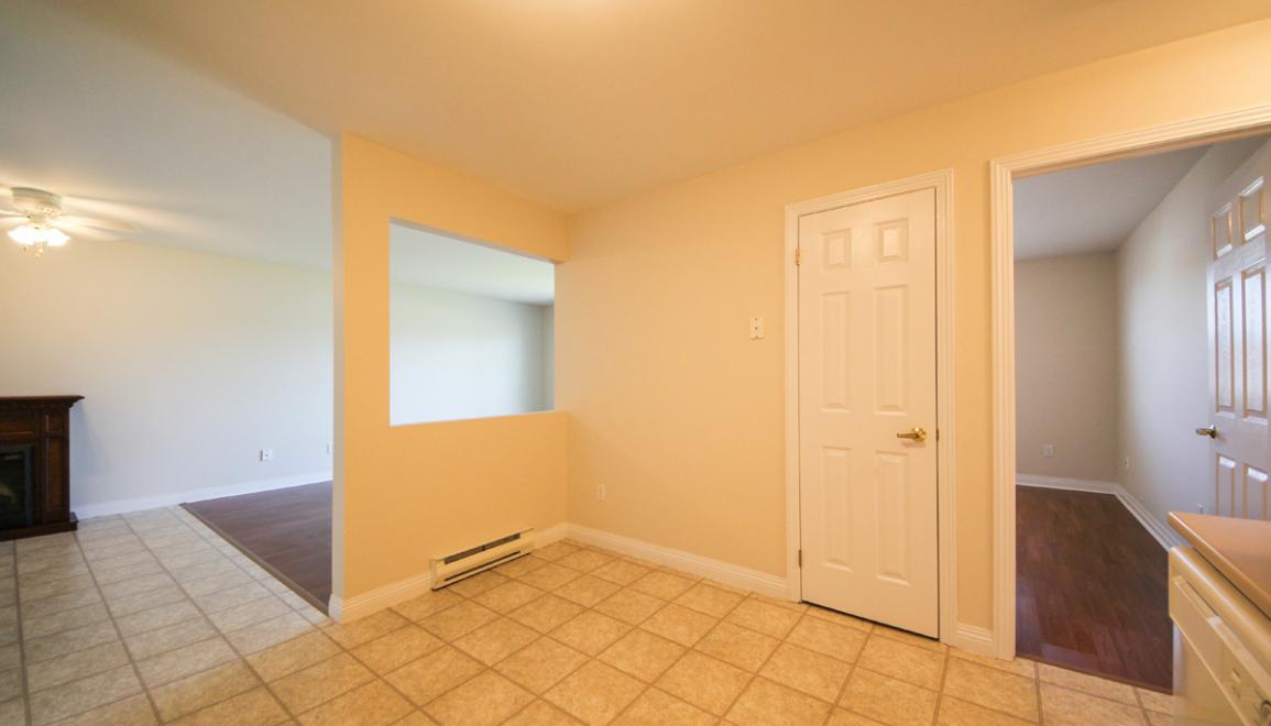 316 Acadie Avenue Apartments Dining Room Image