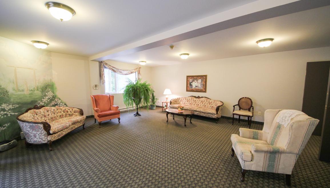 101 Archibald  Common Room Image