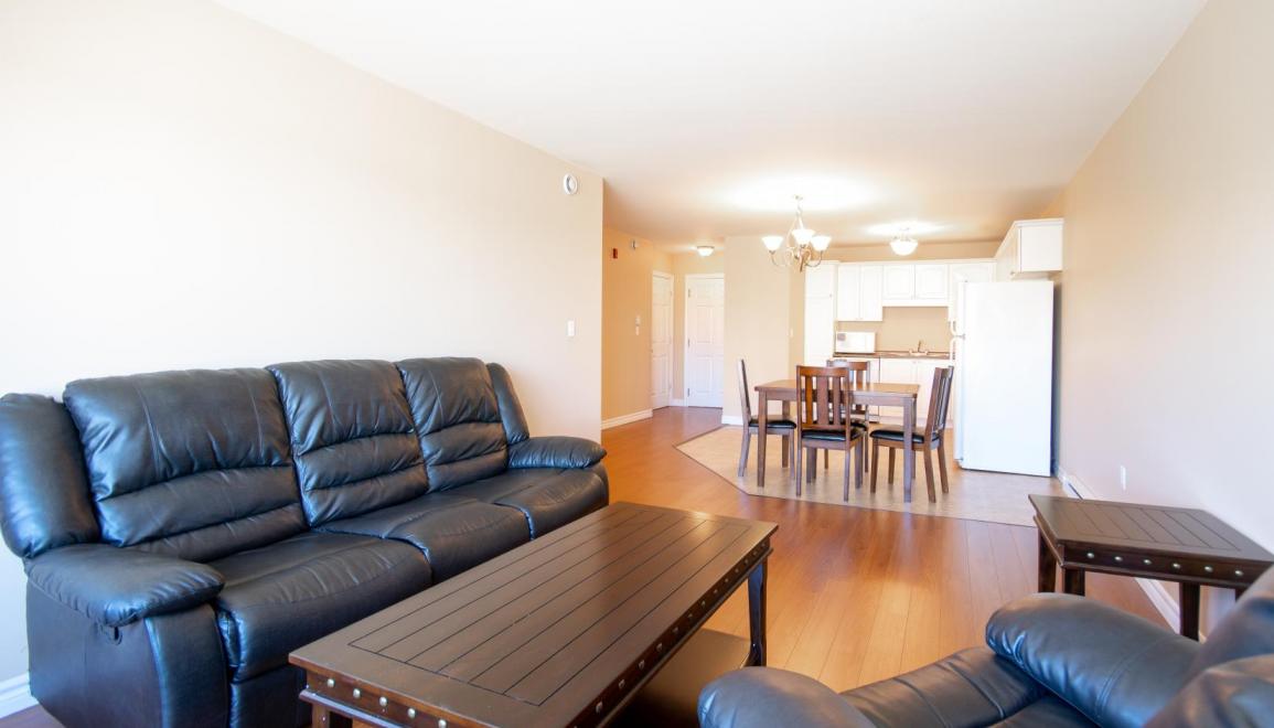 The Anchorage Living Room Image