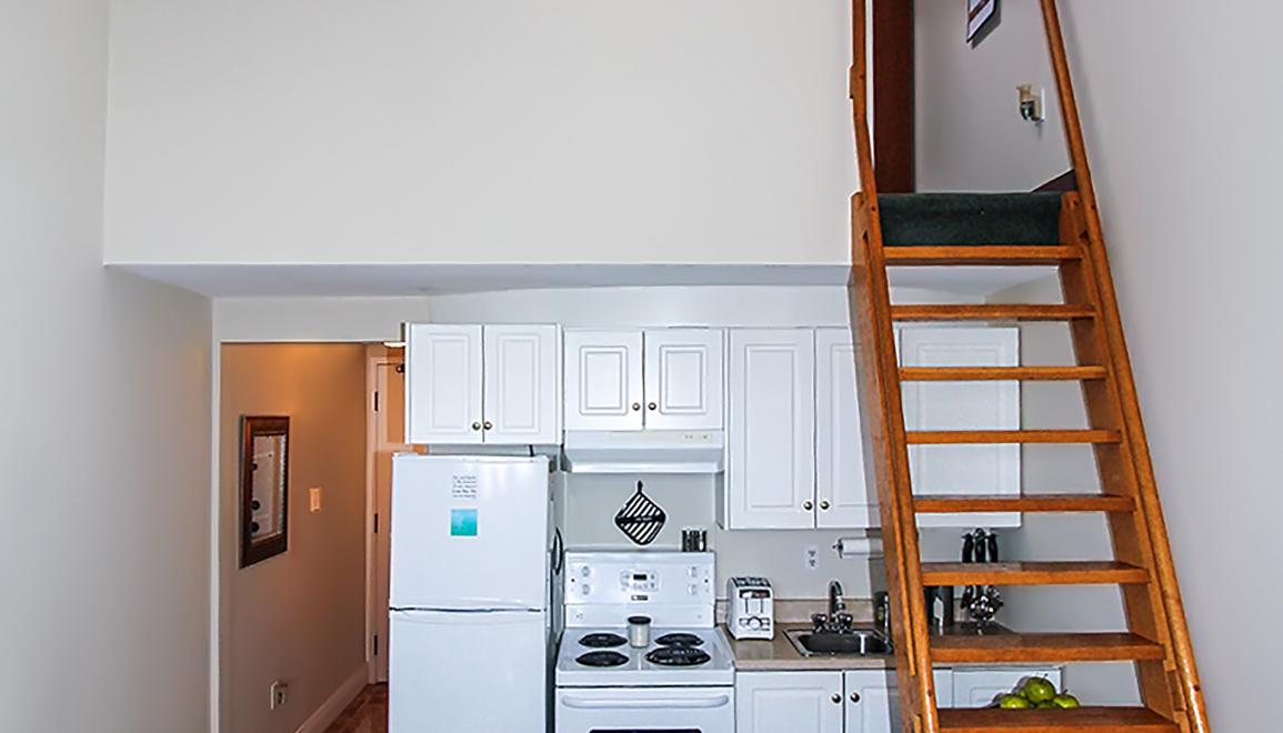 Rutledge Manor Kitchen and Loft Image