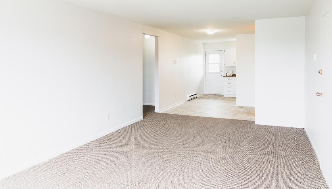 Blackshire Court Livingroom Image