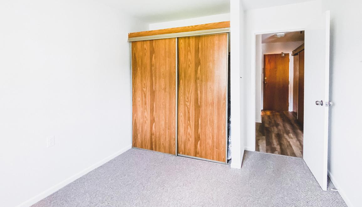 Forest Manor Apartments Bedroom Image With Closet Image