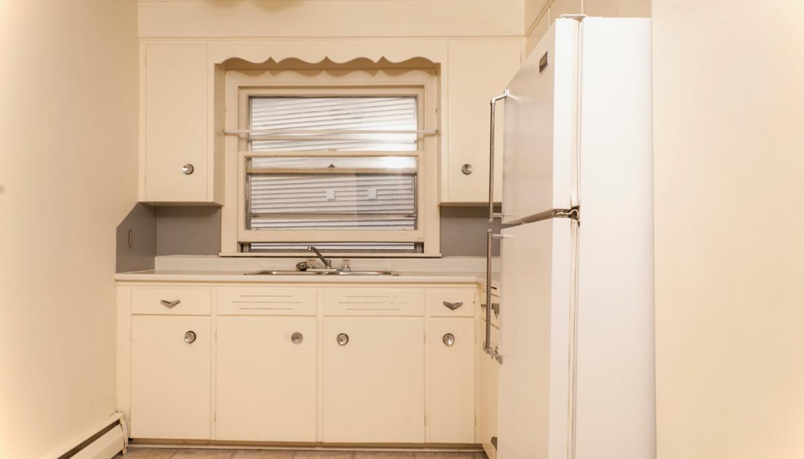 3565 Connaught Avenue Kitchen Image