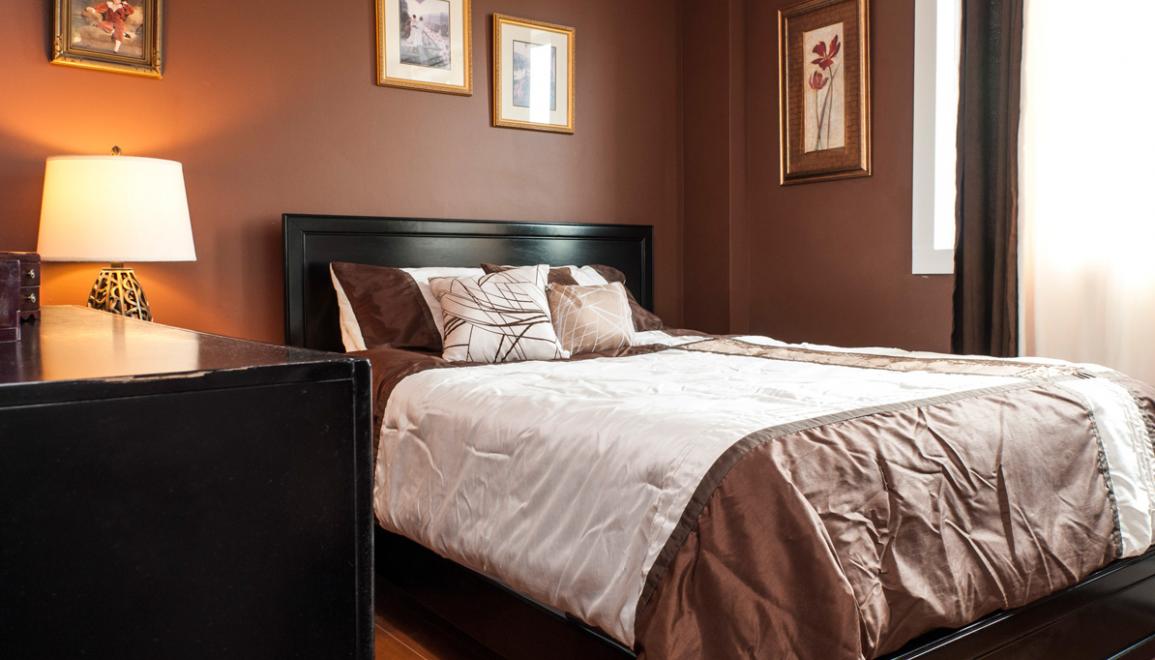 59 Glenforest & 21 Plateau Bedroom Image