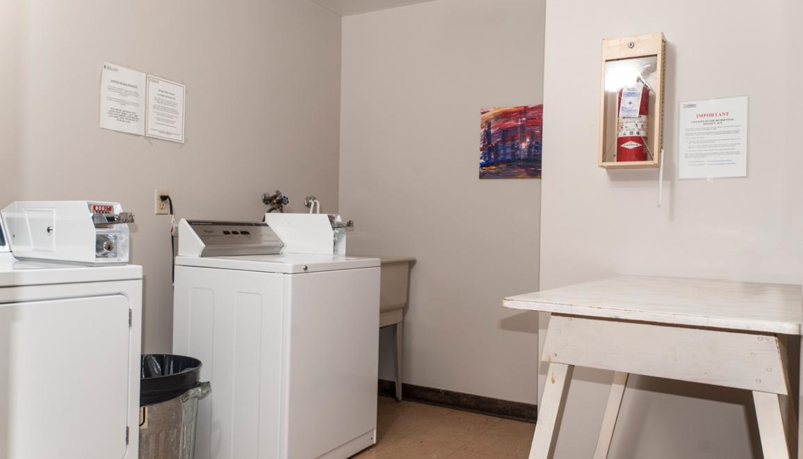 23 Glen Moir Laundry Room Image