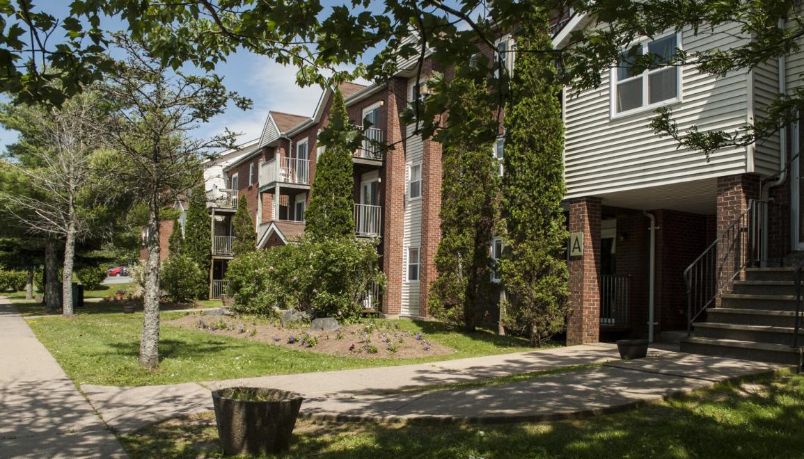 75 Knightsridge Drive Exterior Image