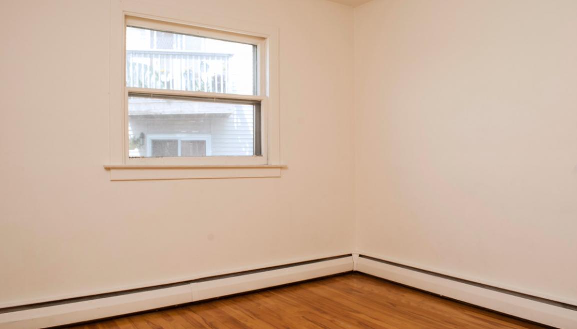 3565 Connaught Avenue Bedroom Image