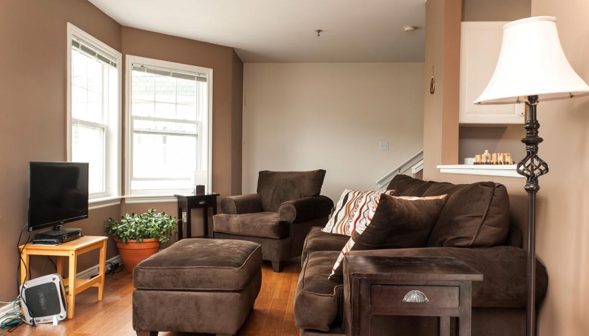 South Street Apartments Living Room Image
