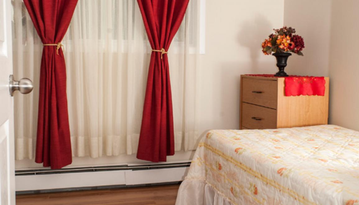 Hillcrest Apartments Bedroom Image
