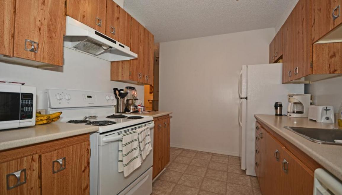 294-300 Main Avenue Kitchen 2 Image