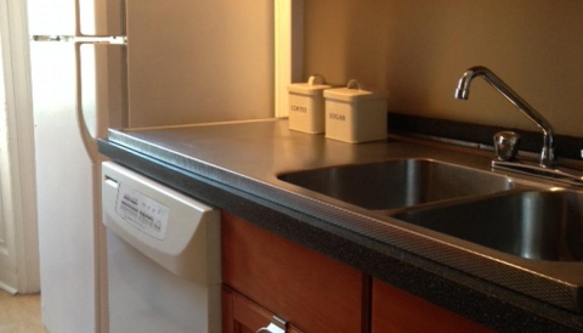 1335 Hollis Street Kitchen Image