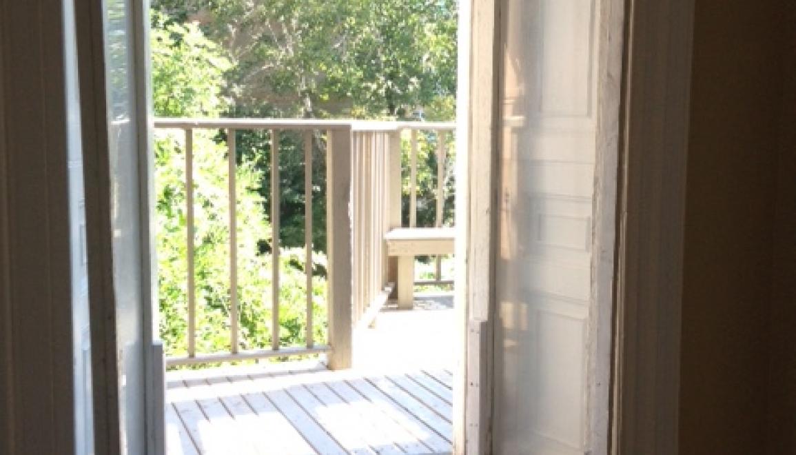 1335 Hollis Street Balcony Image