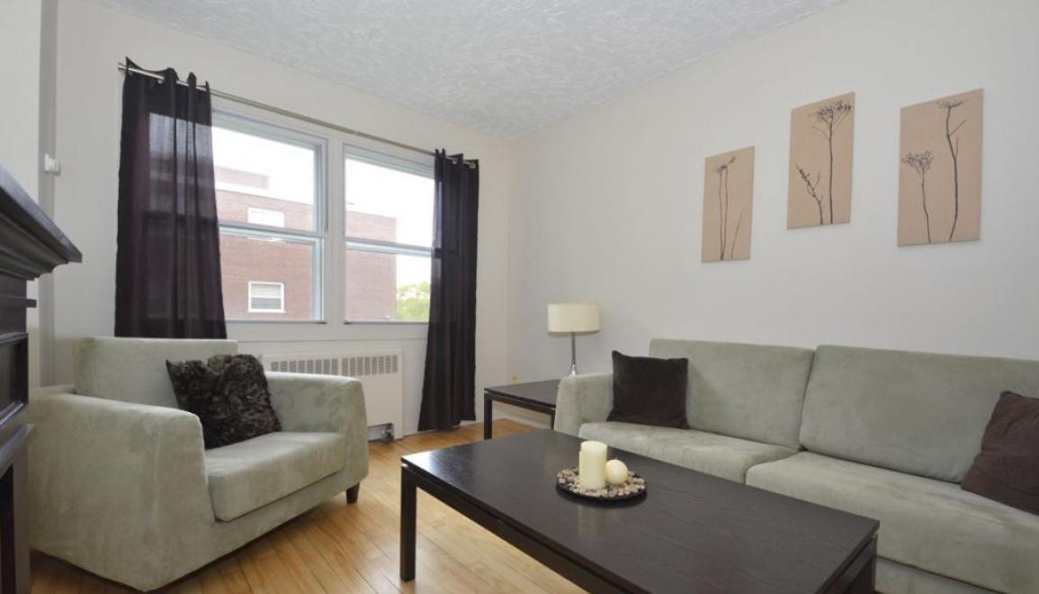 Lakefront Apartments Living Room