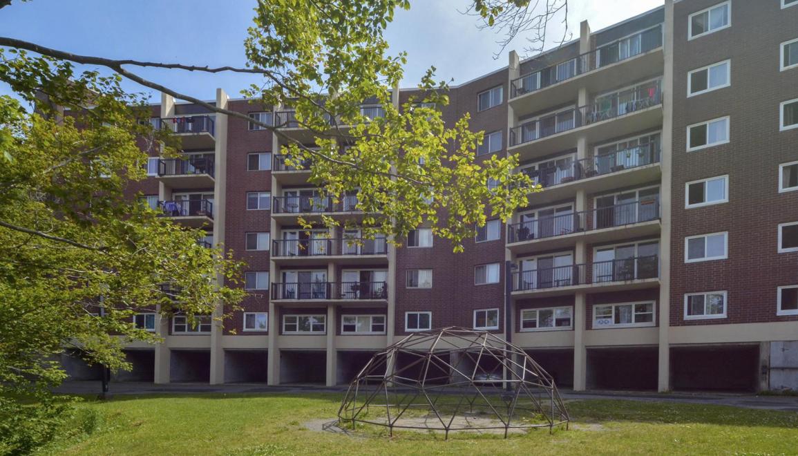 19 Plateau Exterior Image