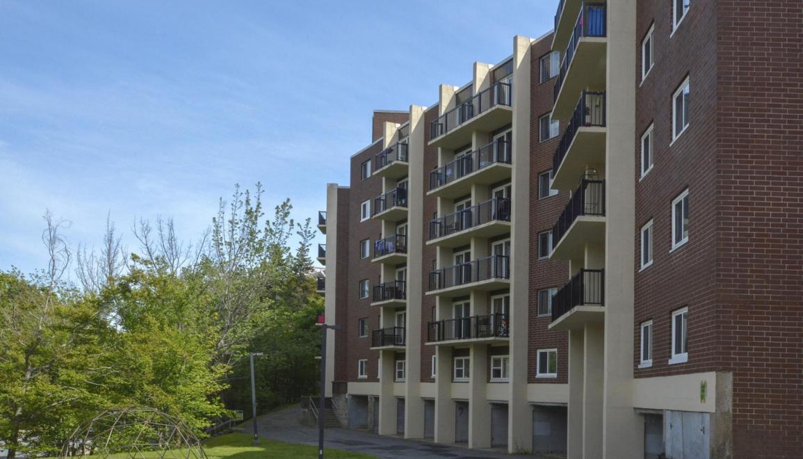 19 Plateau Exterior Image