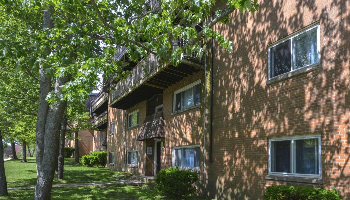 61-67 Glenforest Exterior Image