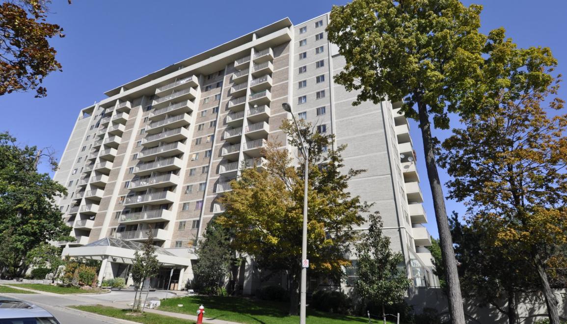 Silver Spear Apartments Exterior Image