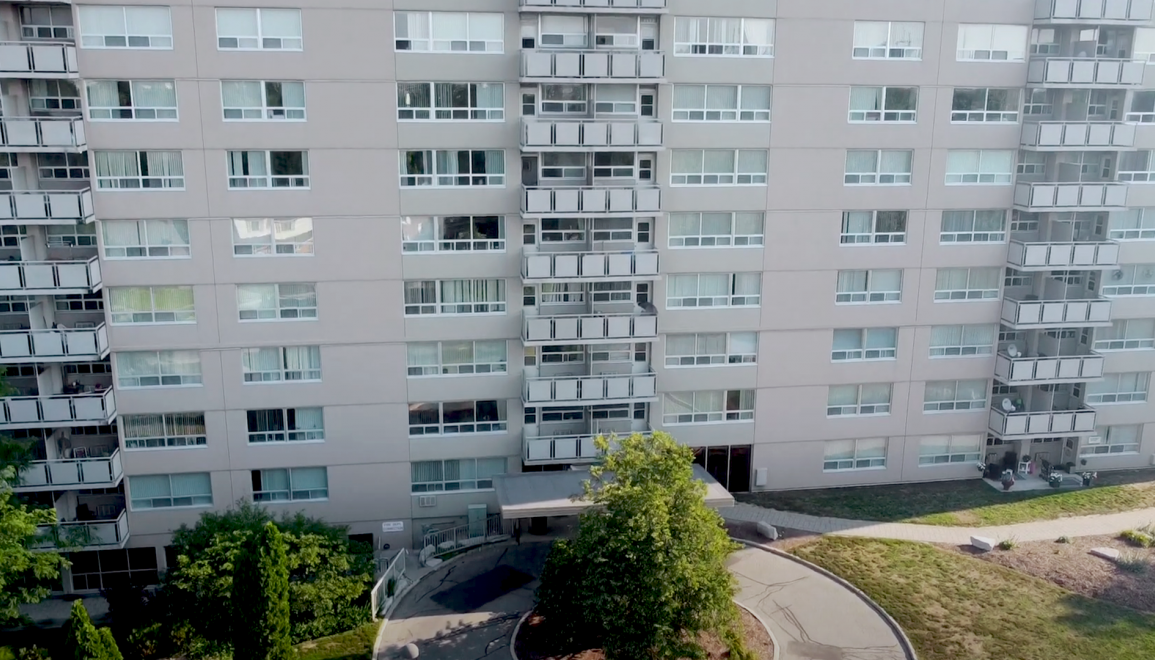 The Estates Exerior Image