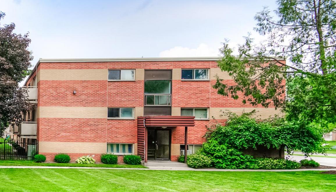 Westminster Apartments Exterior Image