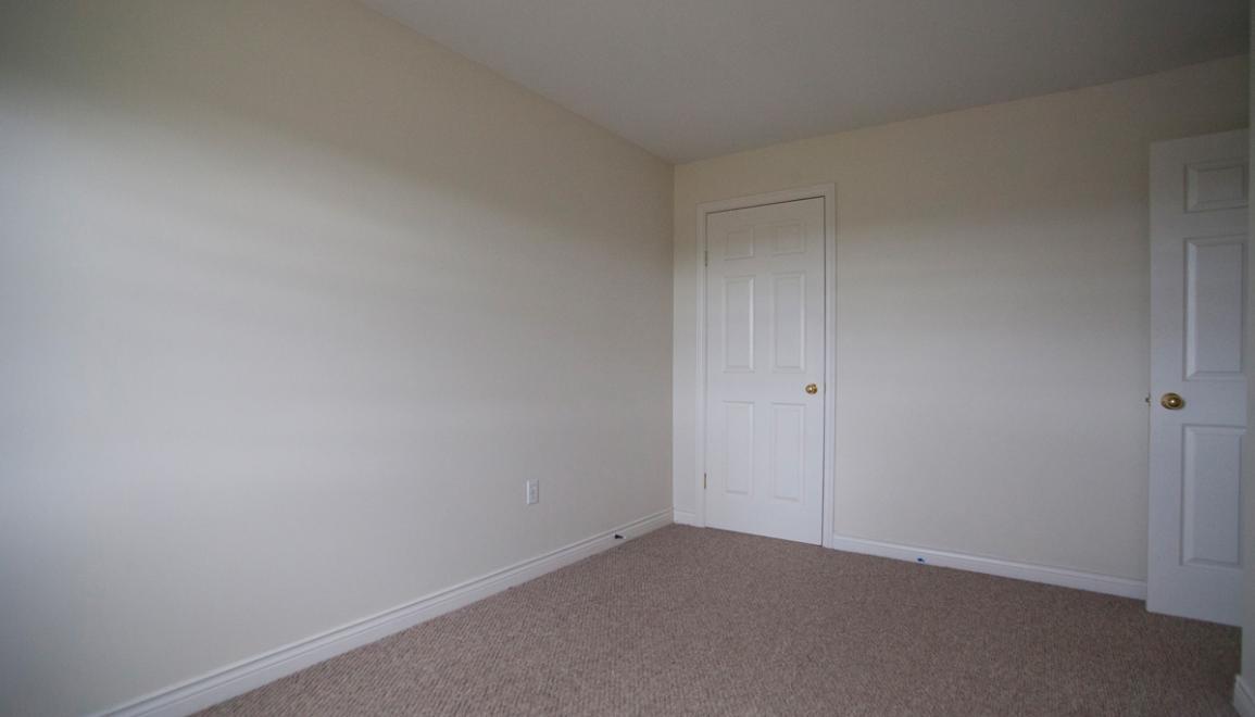 Burns Avenue Bedroom Image 