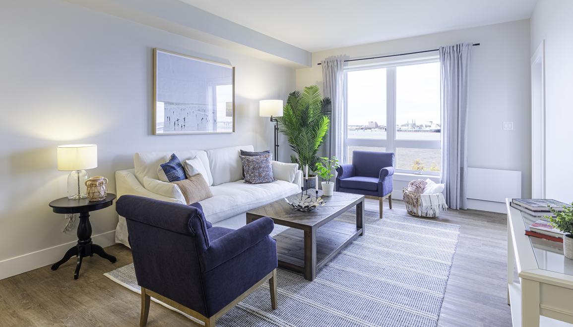 Shorefront Living Room Image With Window