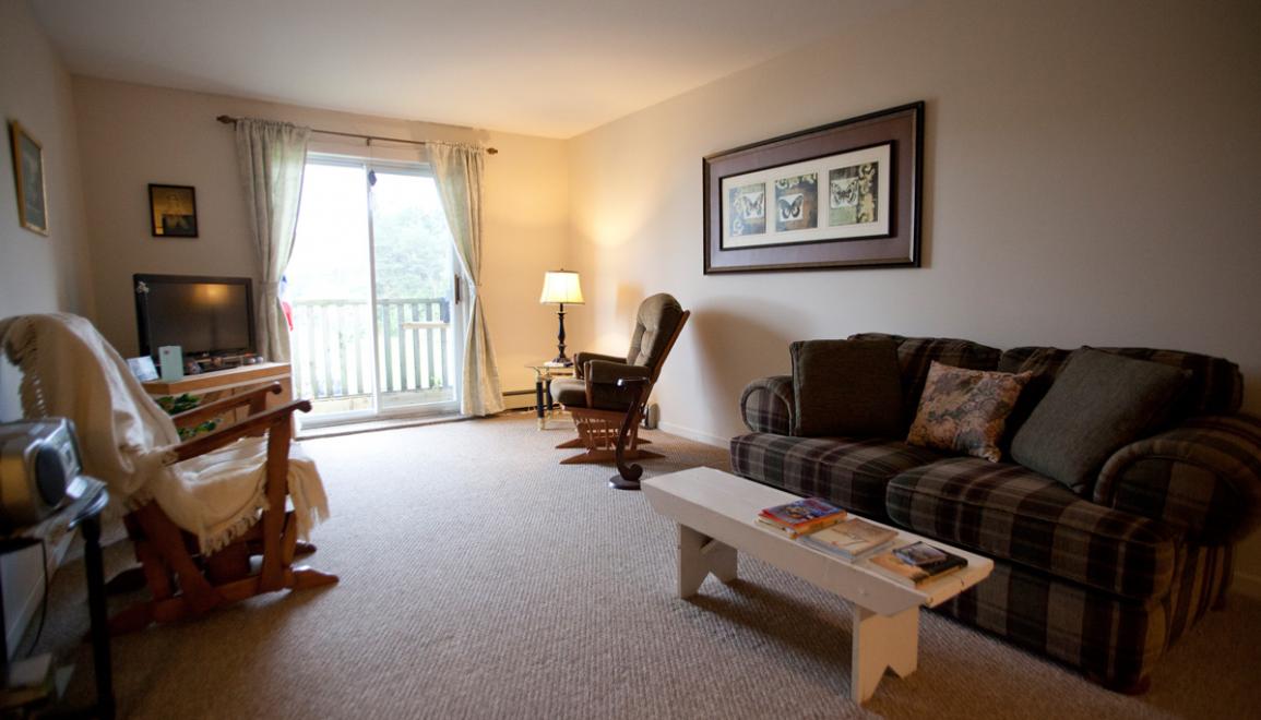 Horton Park Living Room Image