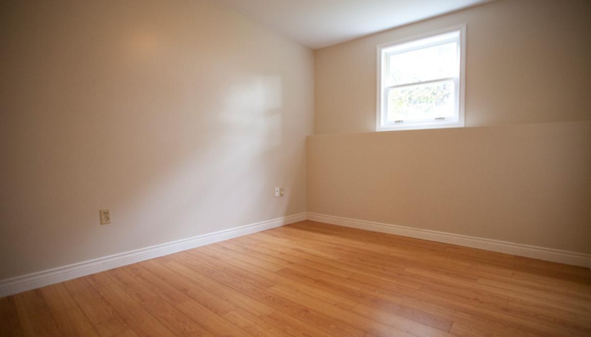 Kensington Court Bedroom Image