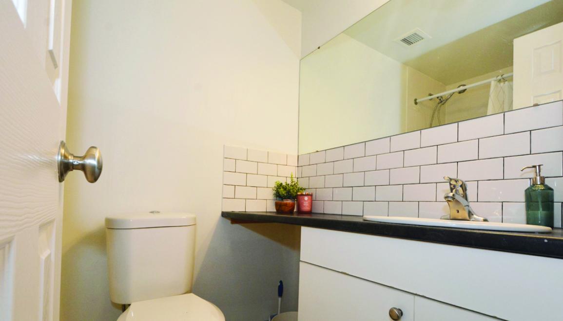 Spring Garden Terrace Bathroom