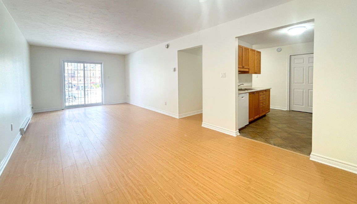 100 Archibald Living Area