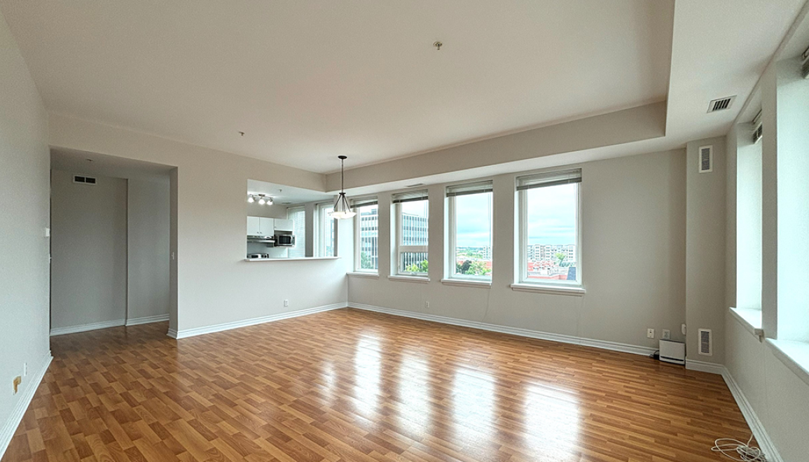 1111 Main Street Living Room