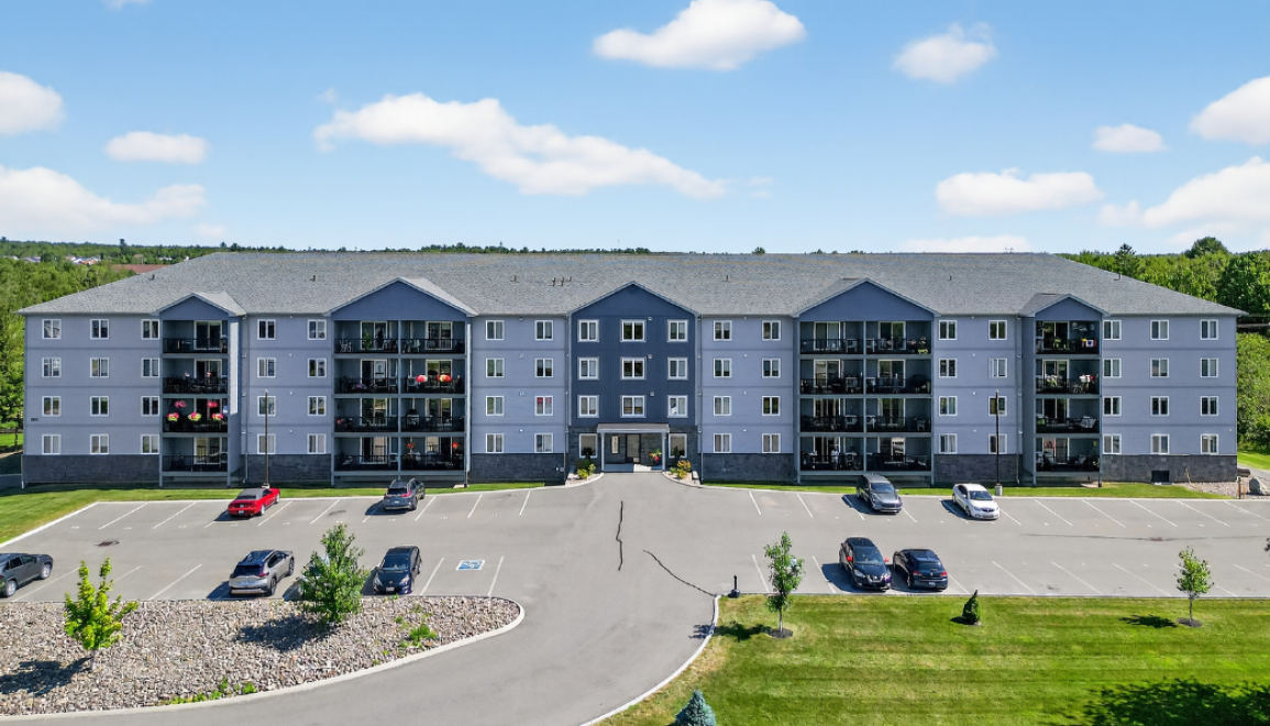 105 Ashley Crescent - EXT