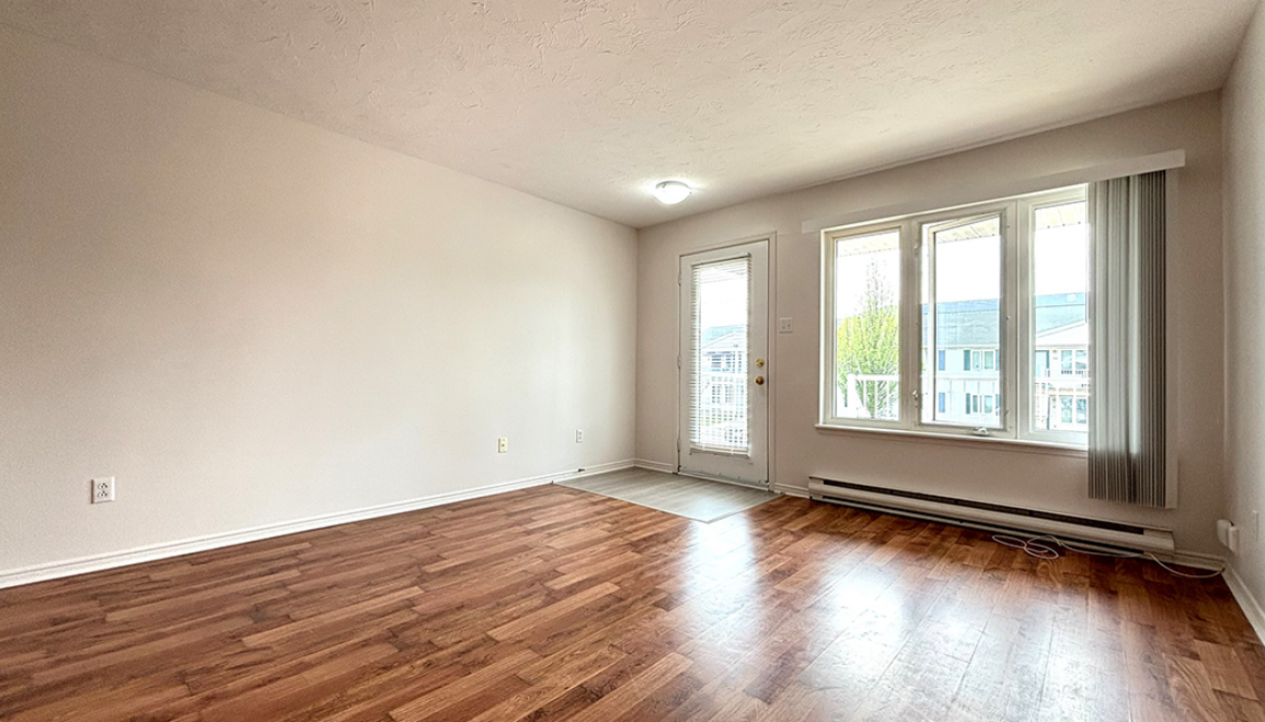 368 Gauvin Road Kitchen Living Room