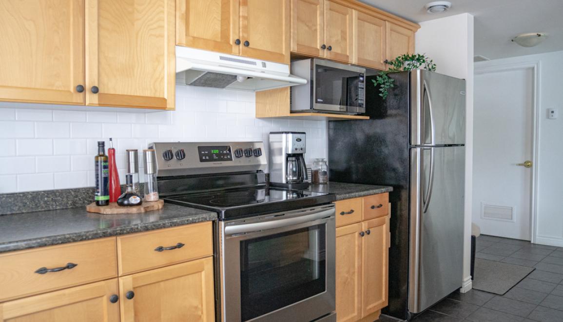 54 Assomption Blvd Kitchen