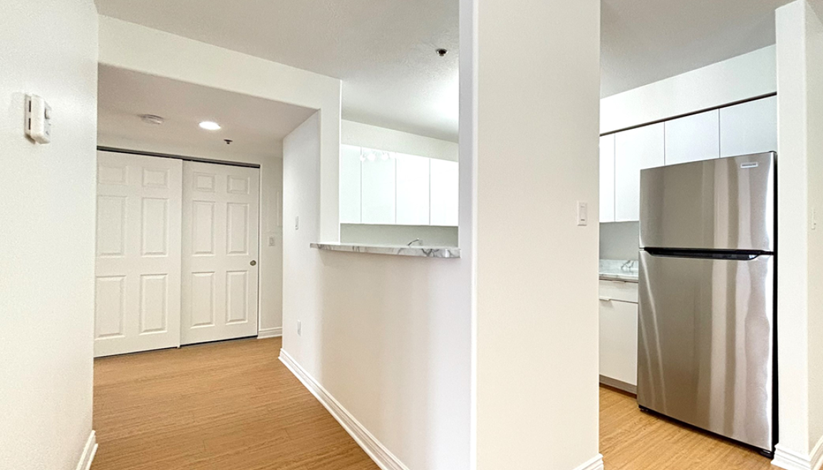 Cambridge Court 2 Bedroom Kitchen & Hallway