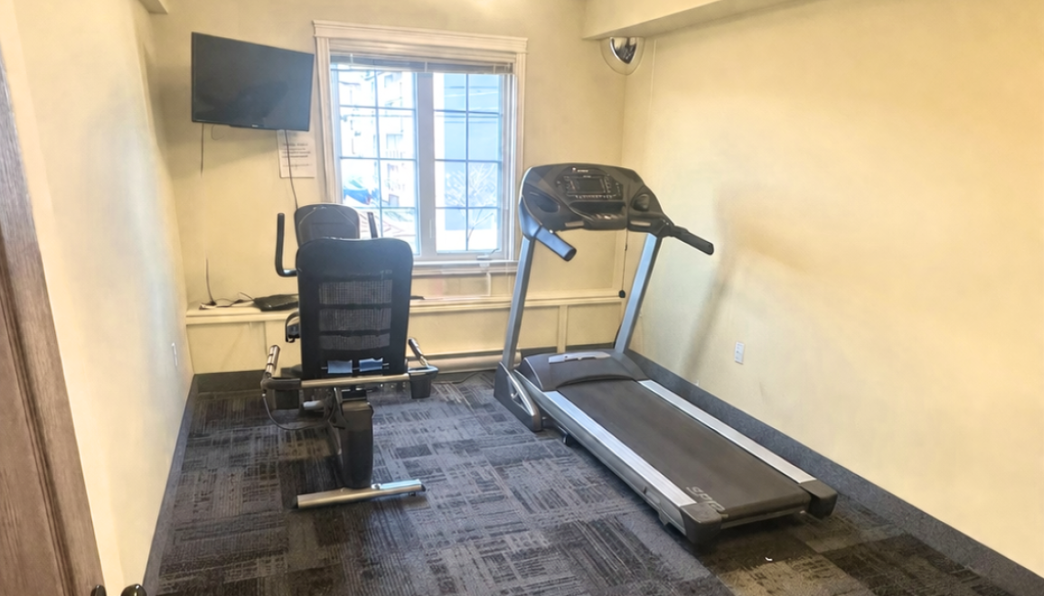 Lexington Landing Apartment Fitness Room Image