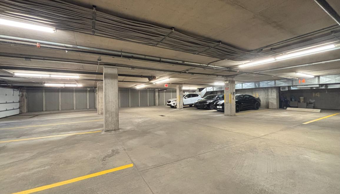 54 Assomption Underground Parking