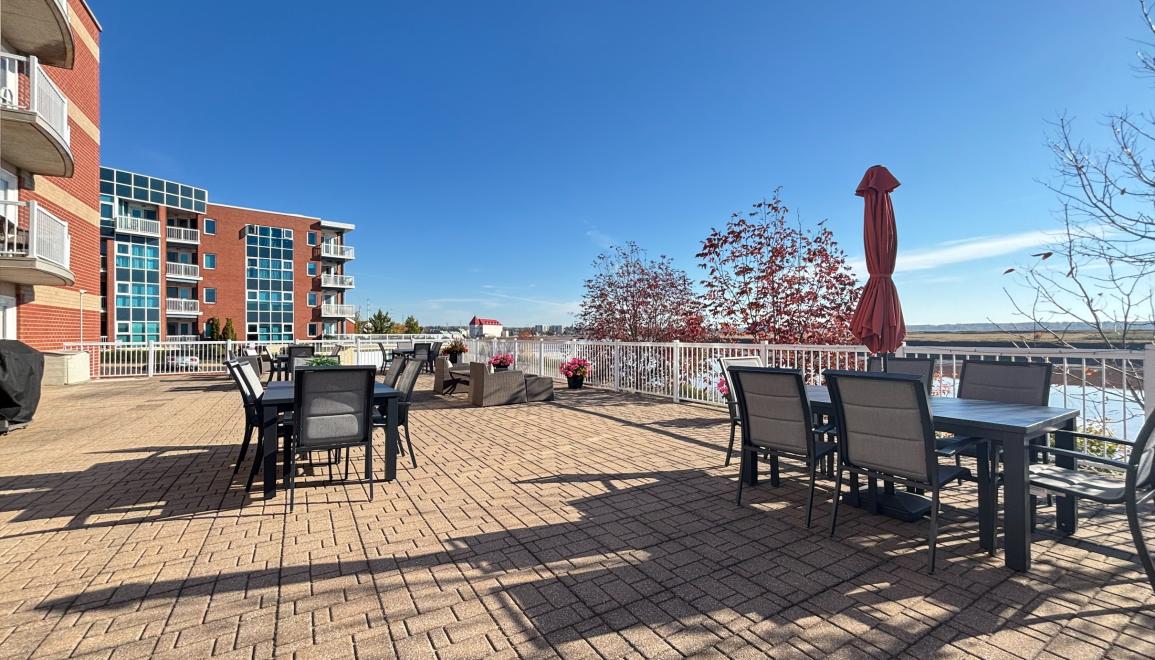 54 Assomption Outdoor Terrace