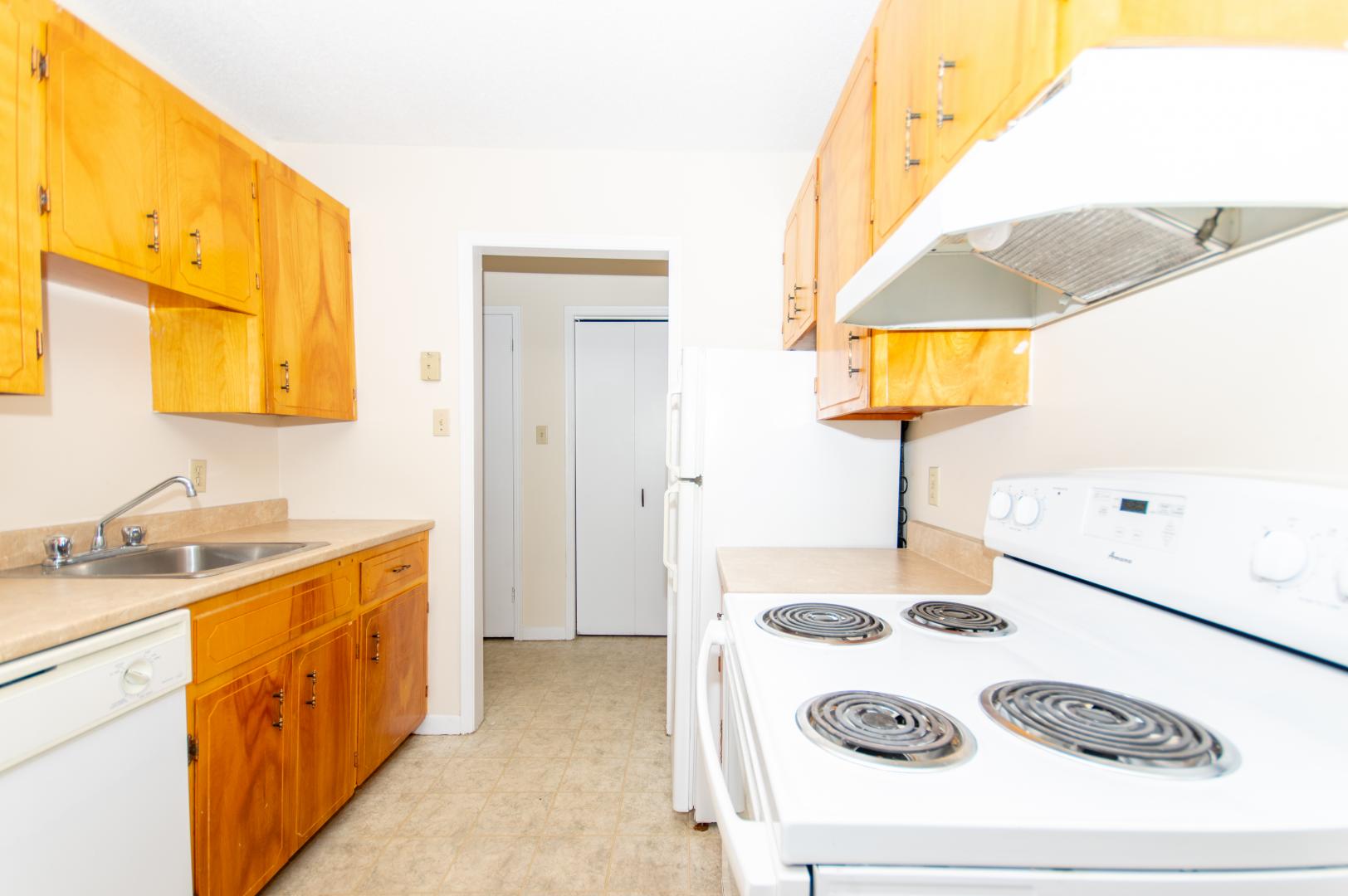 270 Parkside Apartments Kitchen Image