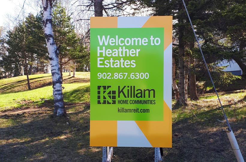 Heather Estates Welcome Sign